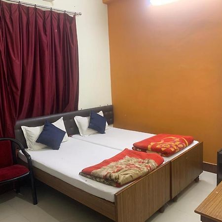Narendra Guest House Kakarmatha Exterior foto